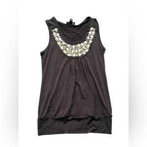 ✨ B. Wear Black beaded tank top with a touch of glamour✨